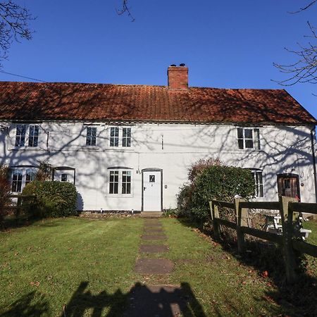 2 Greensleeves Saxmundham Bagian luar foto
